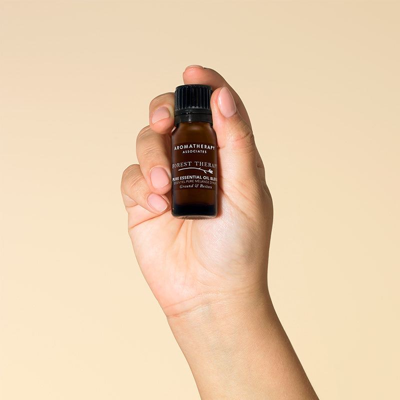 Aromatherapy Associates Forest Pure Essential Oil Blend RN570010 642498012990 Aromatherapie,Diffusers,Thuis Aromatherapy Associates Home Fragrances RETREAT