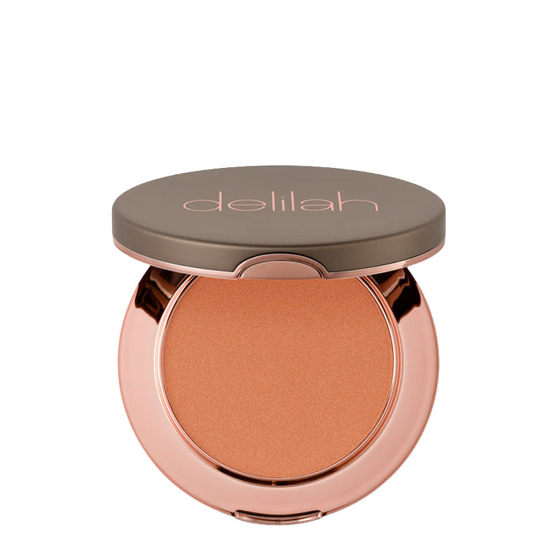Delilah Pure Light Compact Illuminating Powder 2302 Lustre 5060393931188 Make-up,Merk_Delilah,Poeders,Teint,Teint & Huid Delilah Face Powder RETREAT