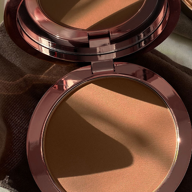 Delilah Sunset Bronzer 2101 Light Medium 5060393930211 Make-up,Merk_Delilah,Teint,Teint & Huid Delilah Blushes & Bronzers RETREAT
