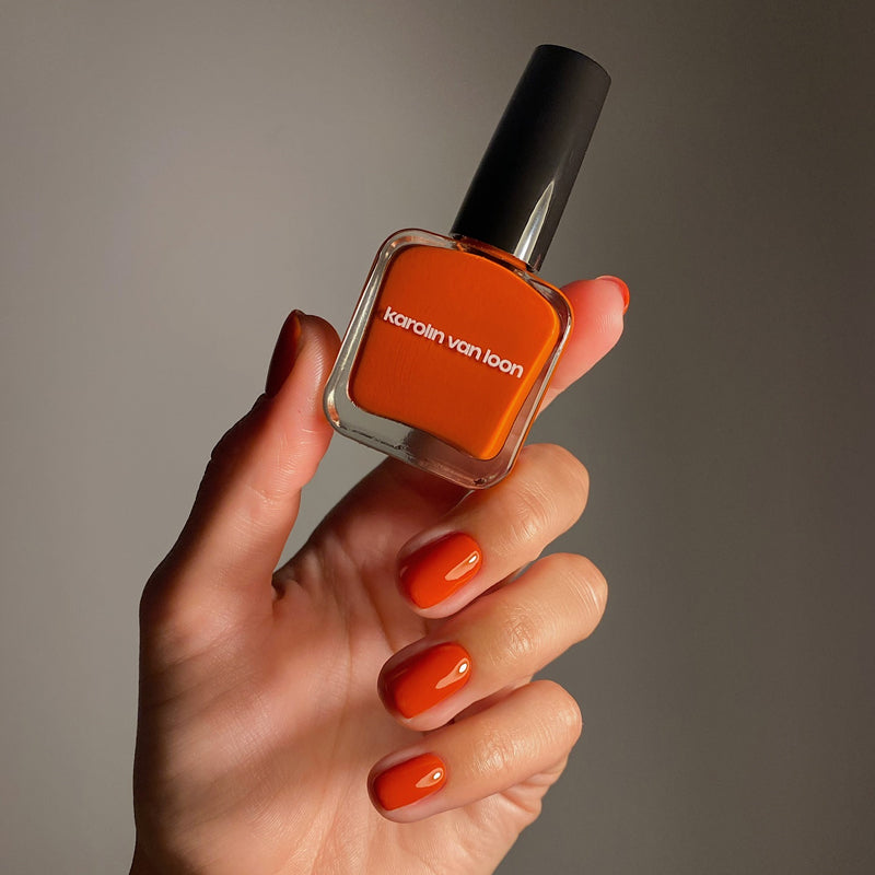 Karolin van Loon Sienne Cuir 15ml NP 49 SIENNE CUIR 8720726567640 Make-up,nagellak,Nagels Karolin van Loon Nail Polishes RETREAT