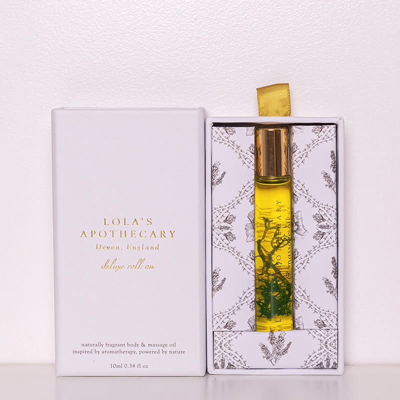 Lola's Apothecary Breath of Clarity Perfume Oil Deluxe Roll-On LOLABODY34 5060508470311 Aromatherapie,Lichaam,Oliën Lola's Apothecary Body Mists RETREAT
