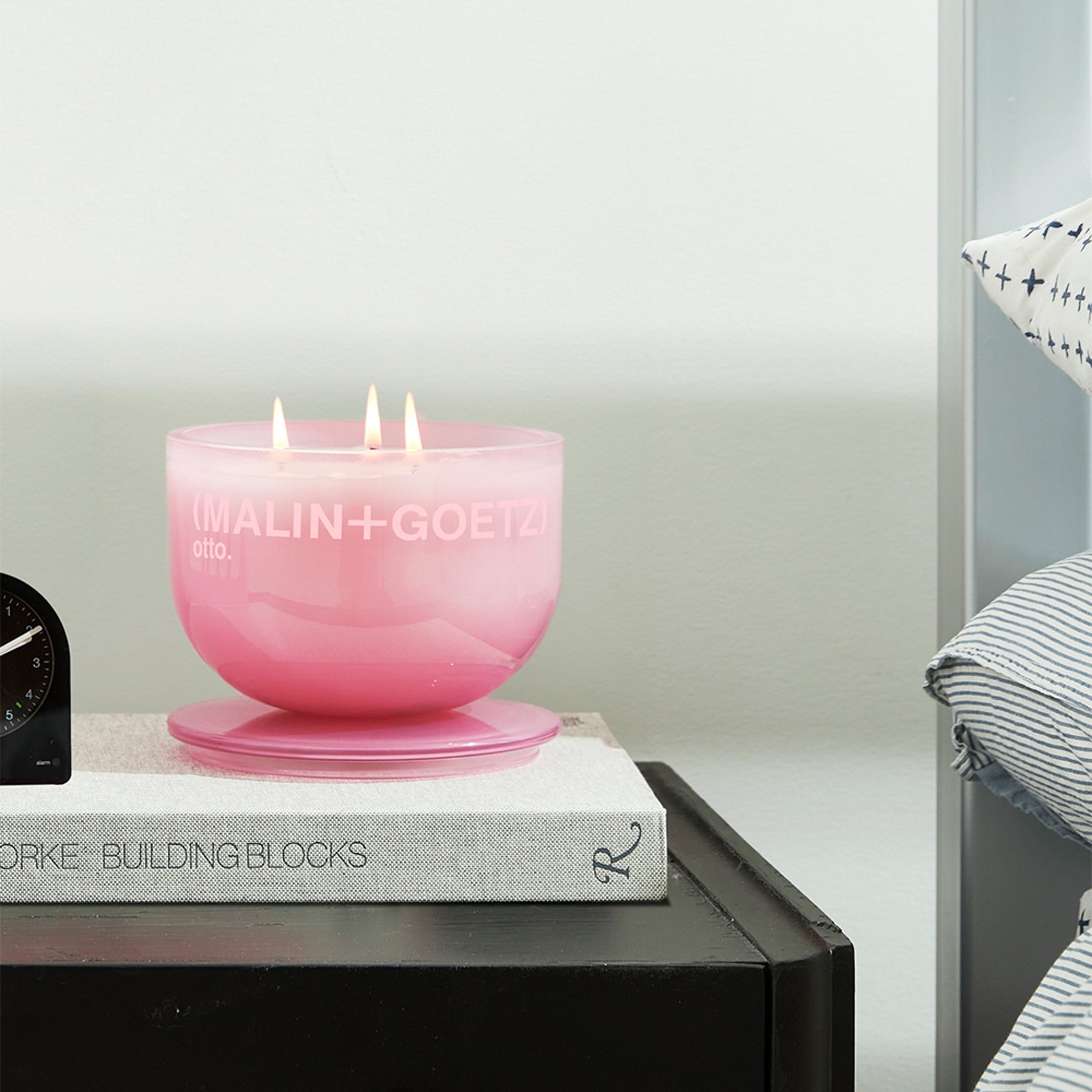 (MALIN+GOETZ) Otto Super Candle 780g CO-623-XL 850046885877 Kaarsen,Parfumkaarsen,Thuis Malin+Goetz Candles RETREAT