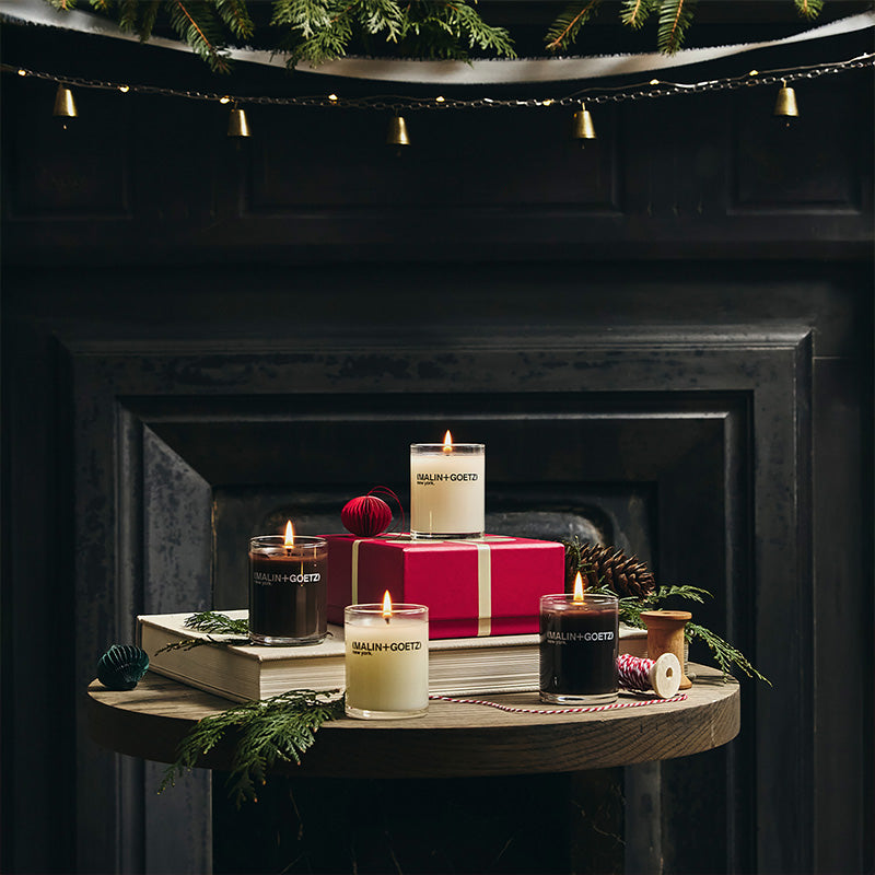 Malin+Goetz Scent the mood | dark rum scented candle + leather scented candle + bergamot scented canlde + strawberry scented candle | VC-SET-25 | 850056040631 | RETREAT