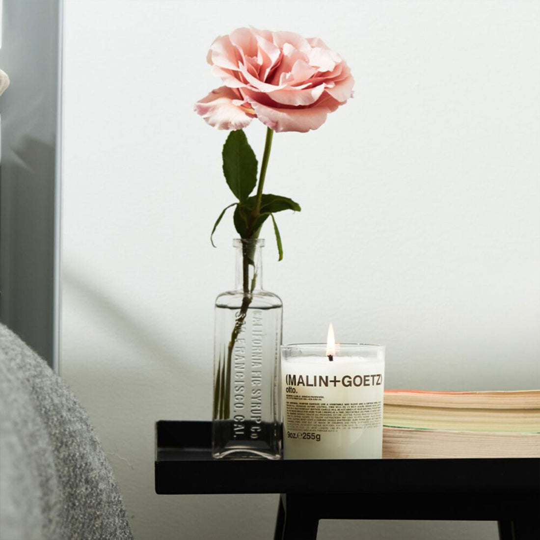 (MALIN+GOETZ) Otto Candle 255g CO-603-09 891211000404 Interieur,Kaarsen,Lifestyle,Parfumkaarsen,Thuis Malin+Goetz Candles RETREAT