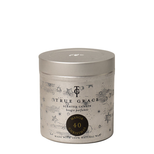 True Grace Manor Christmas Tin Candle 250g SAG-TIN-MC-N0NN 875056002410 Categorie_Kaarsen,Categorie_Parfumkaarsen,merk_True Grace,Parfumkaarsen True Grace Uncategorized RETREAT