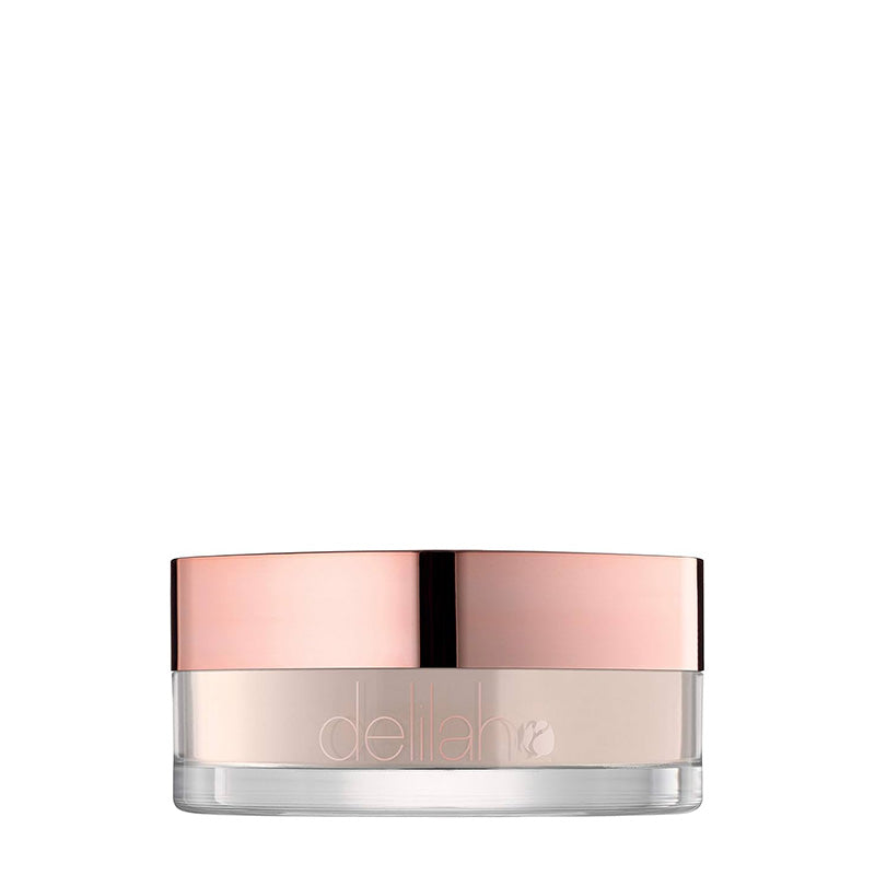 Delilah Pure Touch Micro-fine Loose Powder 4501 Translucent 5060393930235 Make-up,Merk_Delilah,Poeder,Teint,Teint & Huid Delilah Face Powder RETREAT