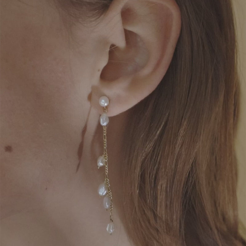 Elegant Stud Earrings With Freshwater Pearls freshwater pearl,sterling silver 925 Wouters & Hendrix RETREAT