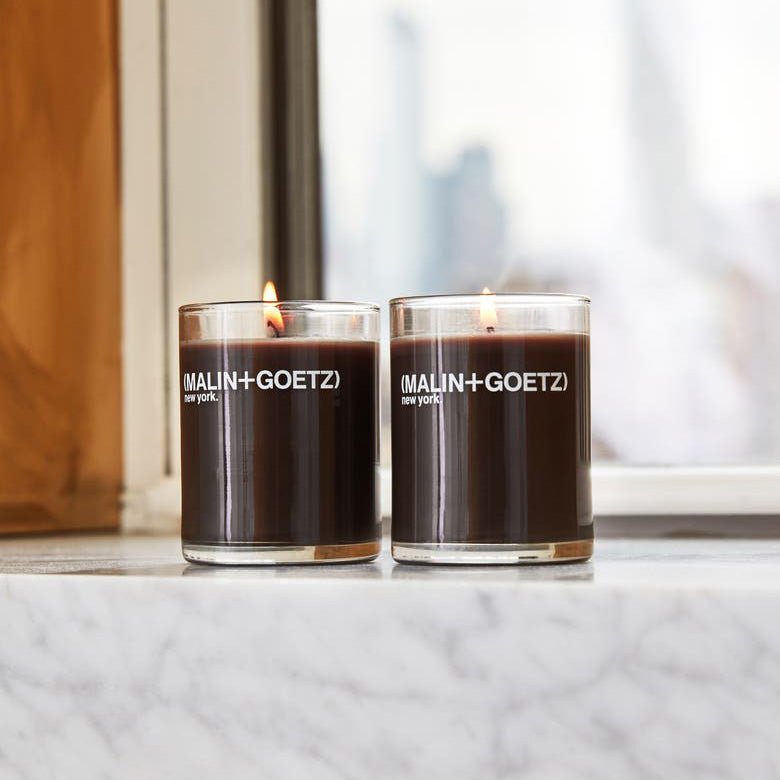 (MALIN+GOETZ) Dark Rum Votive 67g CR-601-67 891211001012 Categorie_Parfumkaarsen,Categorie_Sets & Travel,Geurkaarsen,Interieur,Merk_(MALIN + GOETZ),Parfumkaarsen,Thuis Malin+Goetz Candles RETREAT
