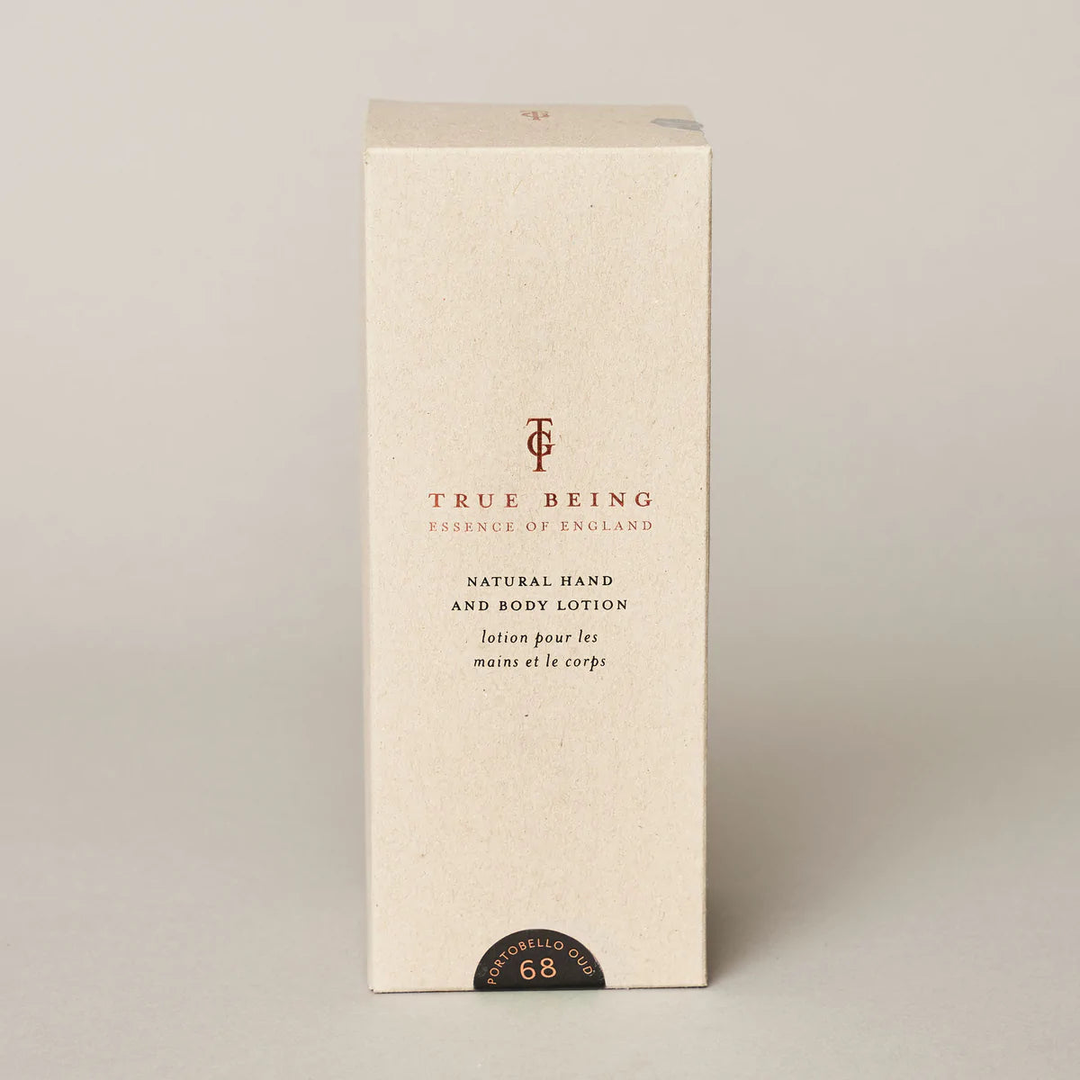 True Grace Burlington Portobello Oud Hand & Body Lotion 490ml SAB-LOT-P5-BRGE 875056001727 Body,Body lotions & Oliën,Categorie_Bad & Douche,Categorie_Body lotions & Oliën,Categorie_Handverzorging,Categorie_Lichaam,Collectie_Burlington,Ingrediënten_cruelty