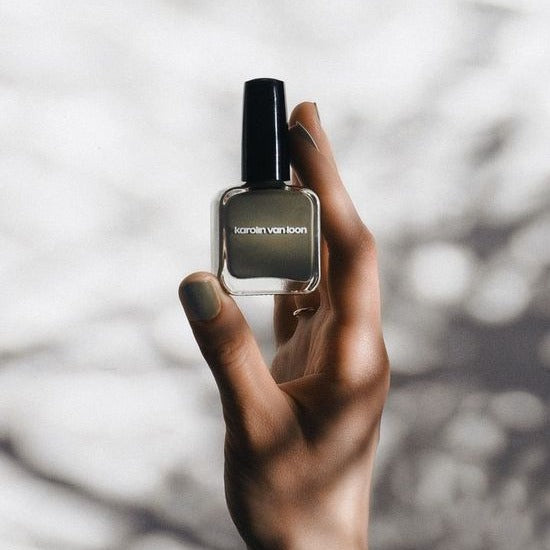 Karolin van Loon Argile des Marais 15ml NP 8 ARGILE DES MARAIS 8720726567169 Make-up,nagellak,Nagels Karolin van Loon Nail Polishes RETREAT