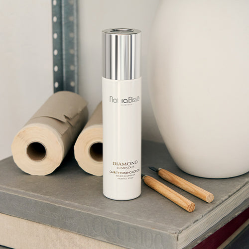Natura Bissé Diamond Luminous Clarity Toning Lotion 200ml 31C324 8436534711921 Gezicht,Mist,Toner & Mist Natura Bissé Toners & Astringents RETREAT