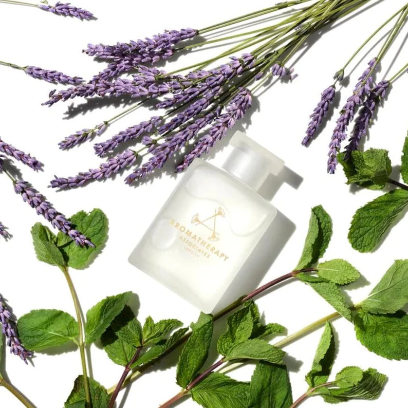 Aromatherapy Associates Support Lavender & Peppermint Bath & Shower Oil 55ml RN521055R 642498000614 Bad & Douche,Badolie,Lichaam,lichaamsolie Aromatherapy Associates Skin Care RETREAT